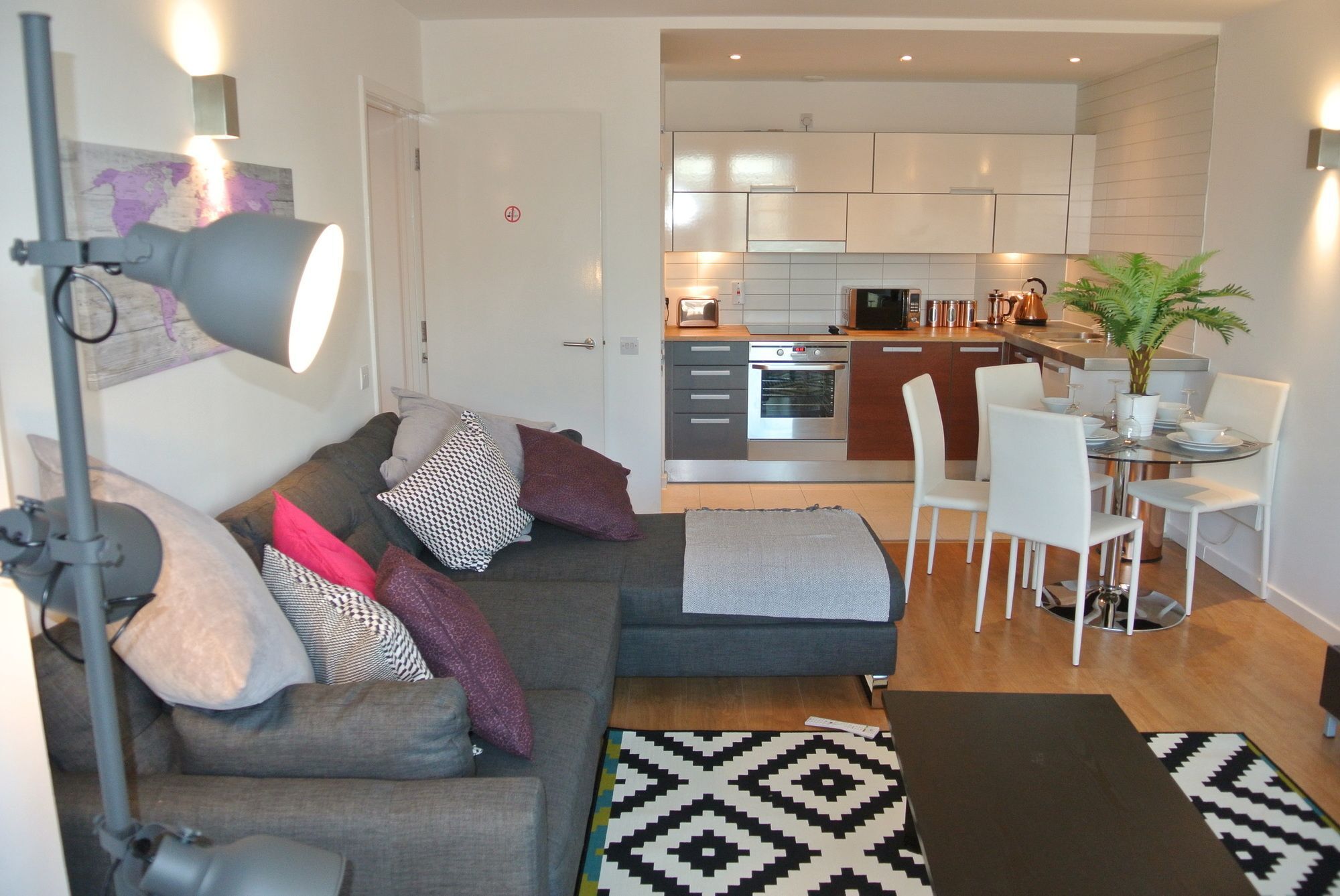 Approved Serviced Apartments Skyline Manchester Exterior foto
